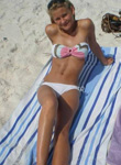 Real teenie GFs getting their titty and pussy pics posted online